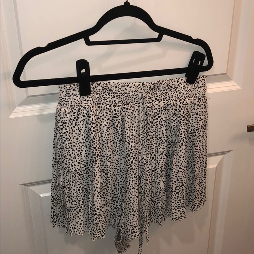 Black and White Skort!